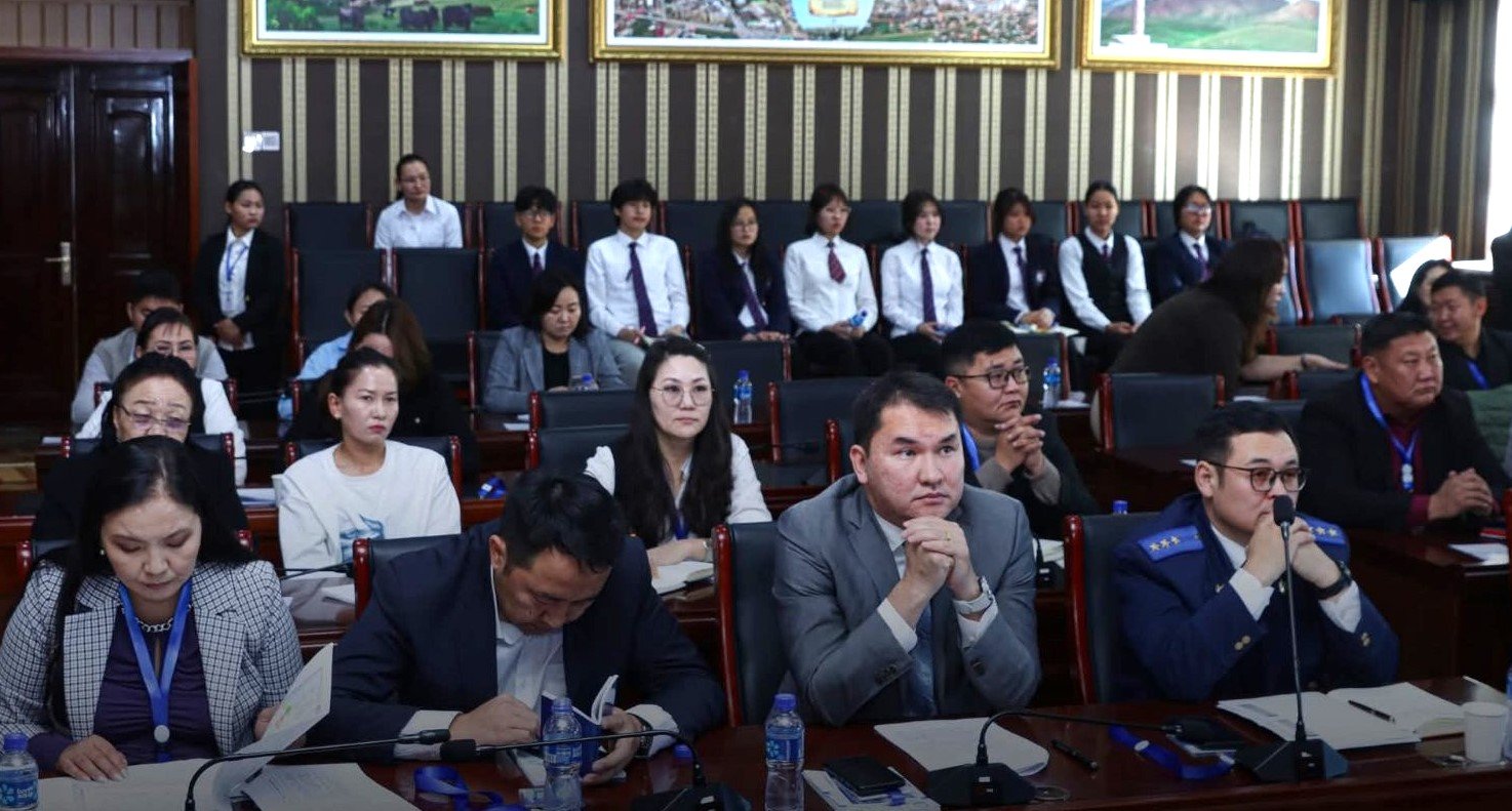 ХҮҮХДИЙН ЗӨВЛӨЛИЙН ЭЭЛЖИТ ХУРАЛДААНД ОРОЛЦОЖ, ХҮҮХДИЙН ЭРХИЙН ЗӨРЧЛИЙН ТАЛААР МЭДЭЭЛЭЛ ӨГЛӨӨ